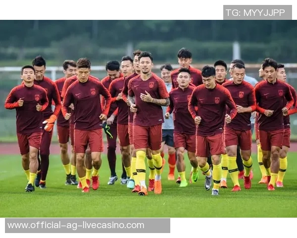 中国足球队在国际赛场上的奋战历程与未来发展展望 中国足球队在国际赛场上的奋战历程与未来发展展望