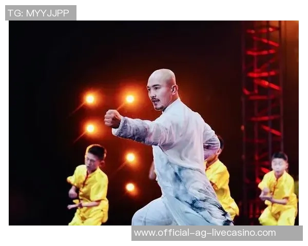 一龙与巨无霸的巅峰对决谁将成为搏击界的传奇之王 一龙与巨无霸的巅峰对决谁将成为搏击界的传奇之王